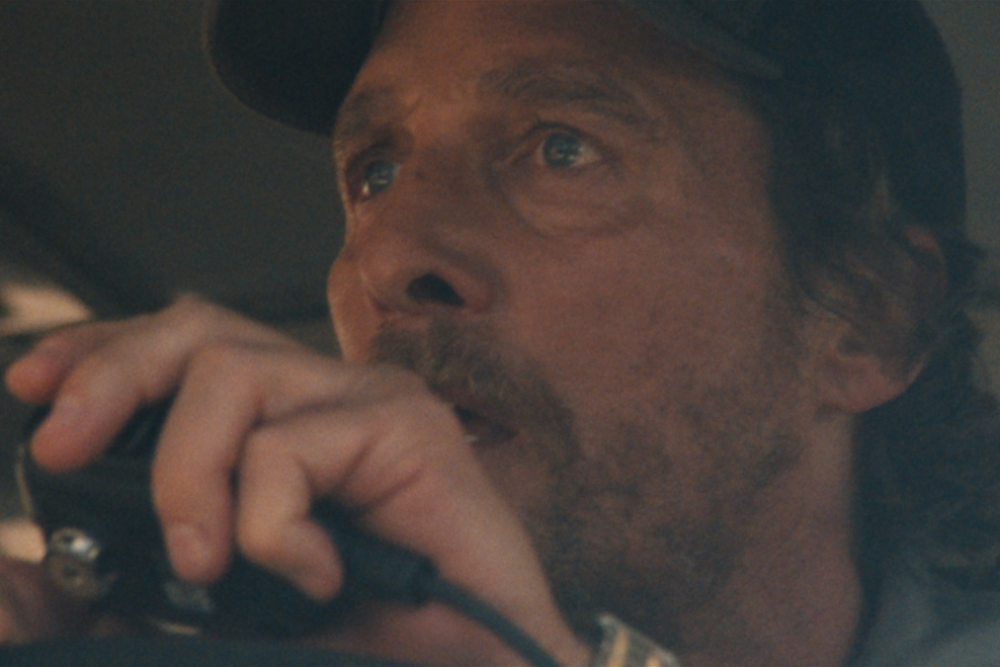 En skolbuss – 22 barn och eld överallt: Matthew McConaughey kommer till undsättning i The Lost Bus